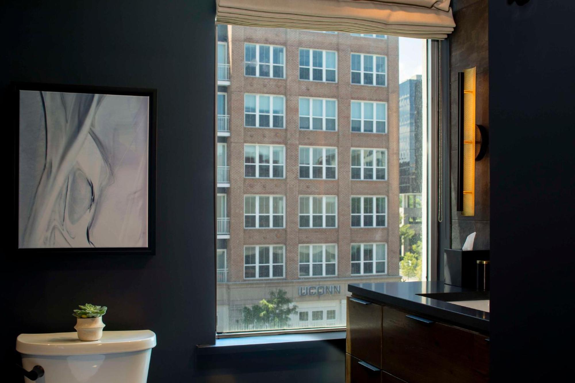 Hotel The Lloyd Stamford, Tapestry Collection By Hilton Esterno foto
