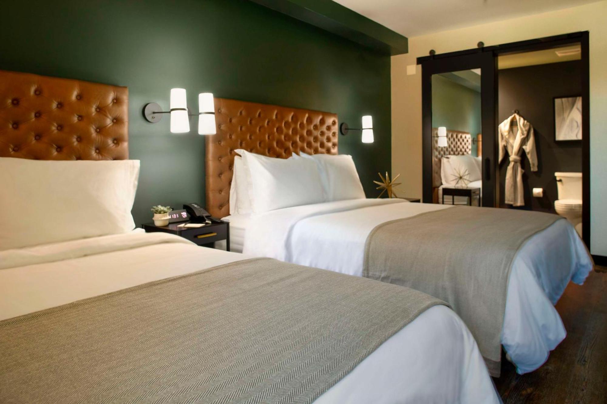 Hotel The Lloyd Stamford, Tapestry Collection By Hilton Esterno foto
